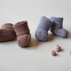 Childern wool slippers - socks in beautiful dark beige and lavender colors.  Absolutely gender neutral. Minimalist style.