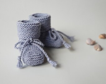 Hand knitted Newborn Baby socks - booties from Oeko-Tex Merino Wool in lavender color