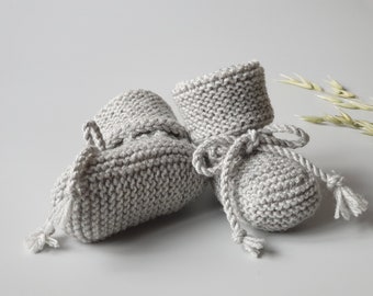 RTS Grey knitted baby booties - socks from Oeko-Tex Merino Wool in sizes 0-3M, 3-6M. Ready to ship.