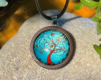 Groovy Tree Necklace