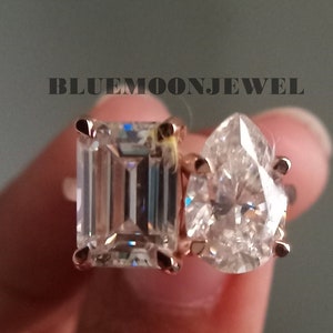 Emerald & Pear Cut Moissanite Engagement Ring, Two Stone Toi Et Moi Ring, Wedding Anniversary Moissanite Ring For Her