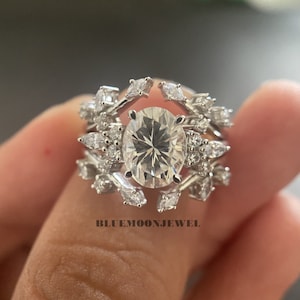 Oval Moissanite Engagement Ring Set Leaf Moissanite Ring Vintage Enhancer Wedding Band Nature-Inspired Bridal Ring, Stackable Promise Ring