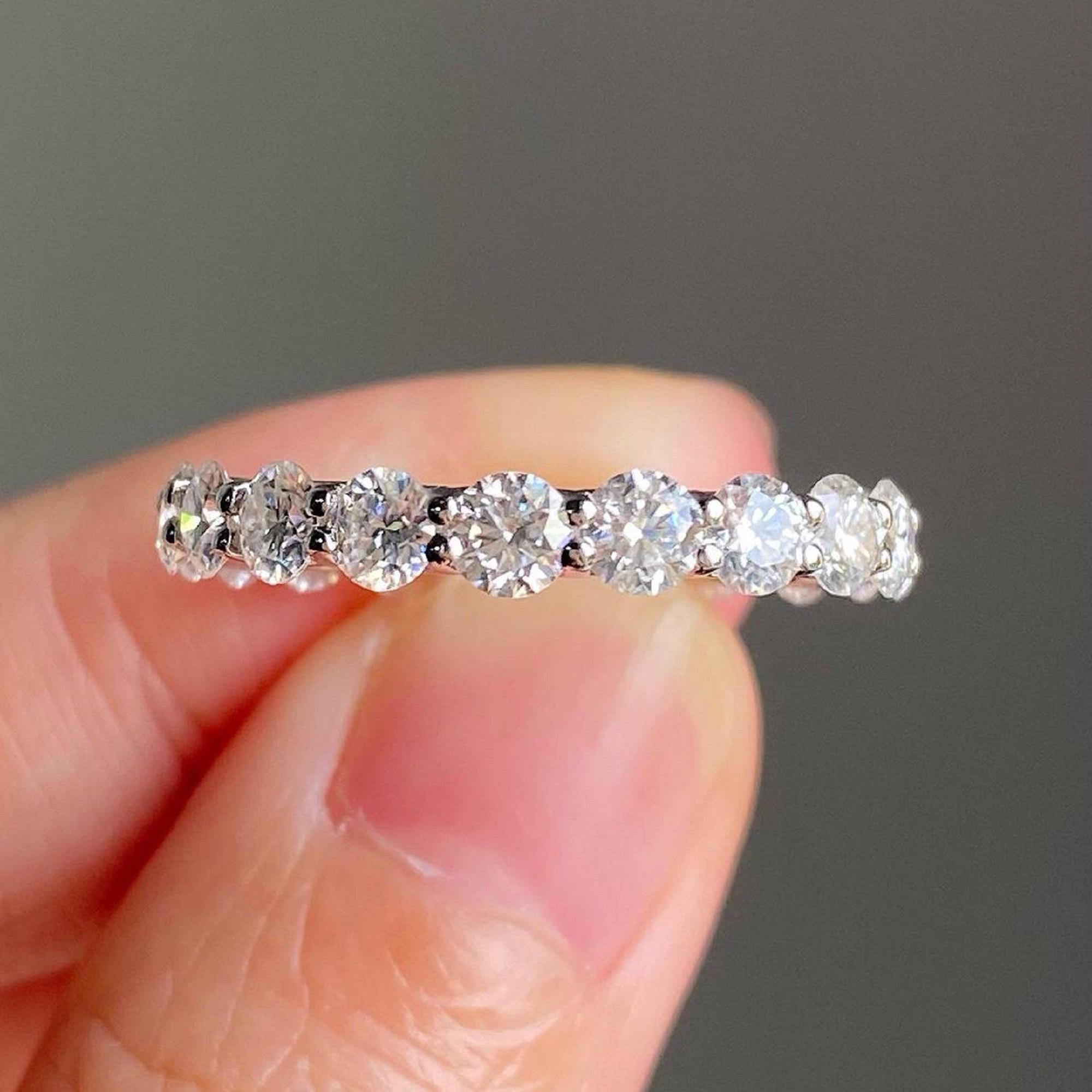 Round Lab Grown Diamond Wedding Band 14K Gold Stacking Anniversary Ring ...