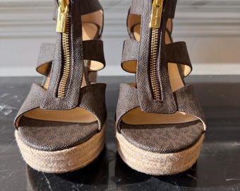 Michael Kors Women's Brown/Beige T-Strap Wedge Espadrille Sandals Front Zip