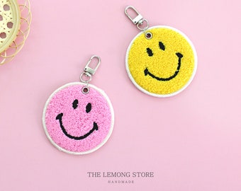 Ciondolo con faccina sorridente, ciondolo per portachiavi, ciondolo per borsa, portachiavi, faccina sorridente, portachiavi personalizzato, regalo personalizzato, ciondolo per borsa