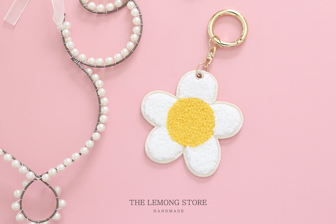 Daisy Charm, Key Ring, Bag Charm, Key Chain, Flower Charm, Custom Key ...