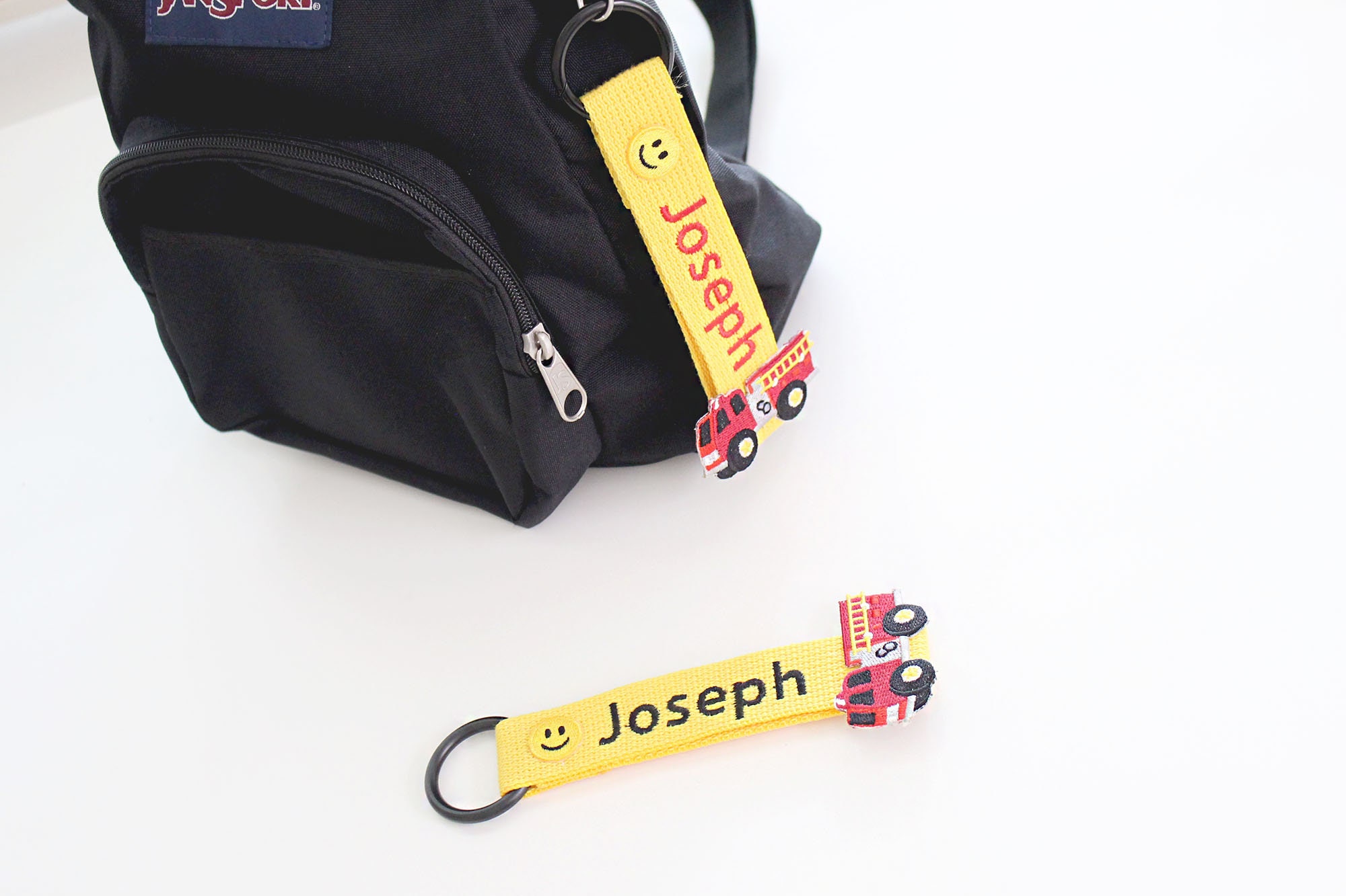 Porte-nom personnalisé, Porte-nom à broder personnalisé pour camion de pompier, Porte-nom pour garçon, Porte-clés, Porte-clés personnalisé, Porte-nom