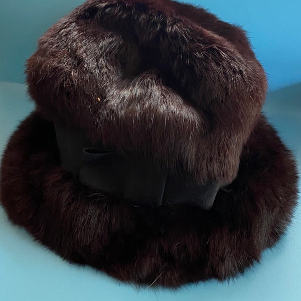 Stunning Vintage Coffee Ribbed Fur Hat main image 0