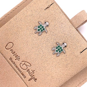 Oorbellen zeeschildpad • Nieuwigheid schildpadoorknopjes • Dierencadeau • Sea Life-sieraden • Oceaanoorbellen • 925 sterlingzilver • Groene stekers
