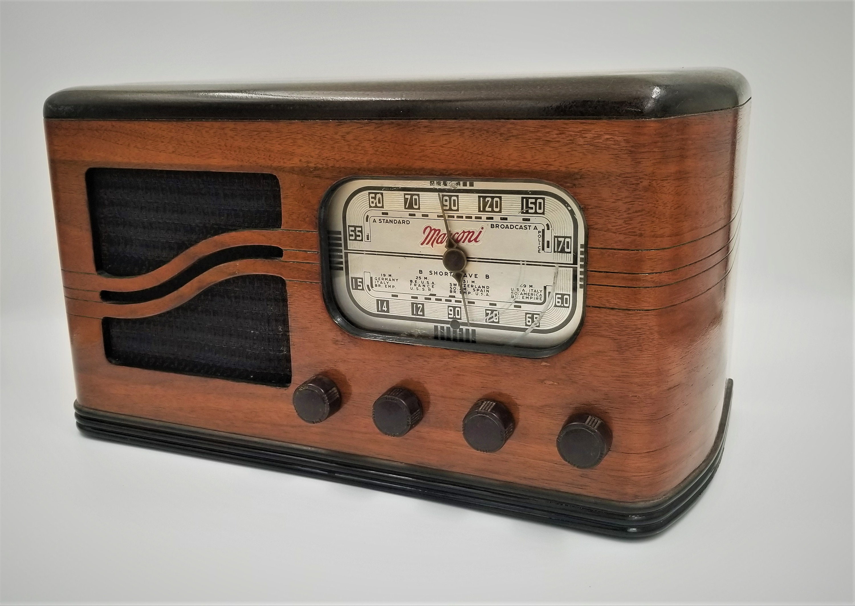 Restored Antique Radios for sale Only 3 left at 65