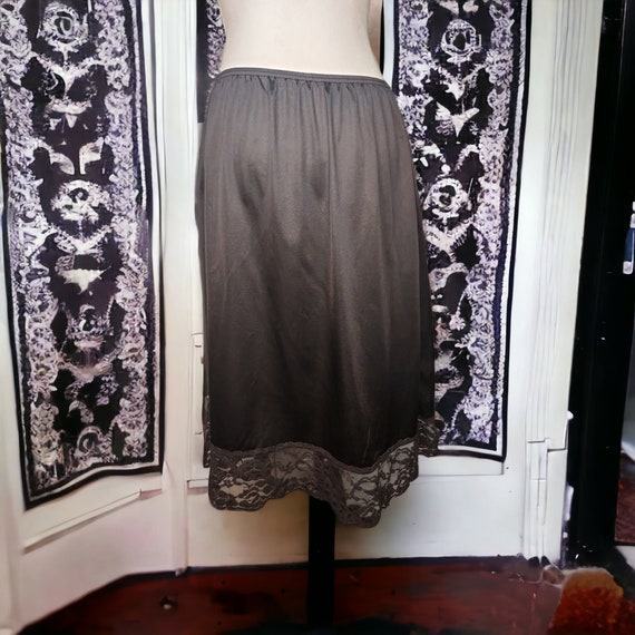 Vintage 90s Vasserette Silky Black and Lace Half … - image 3