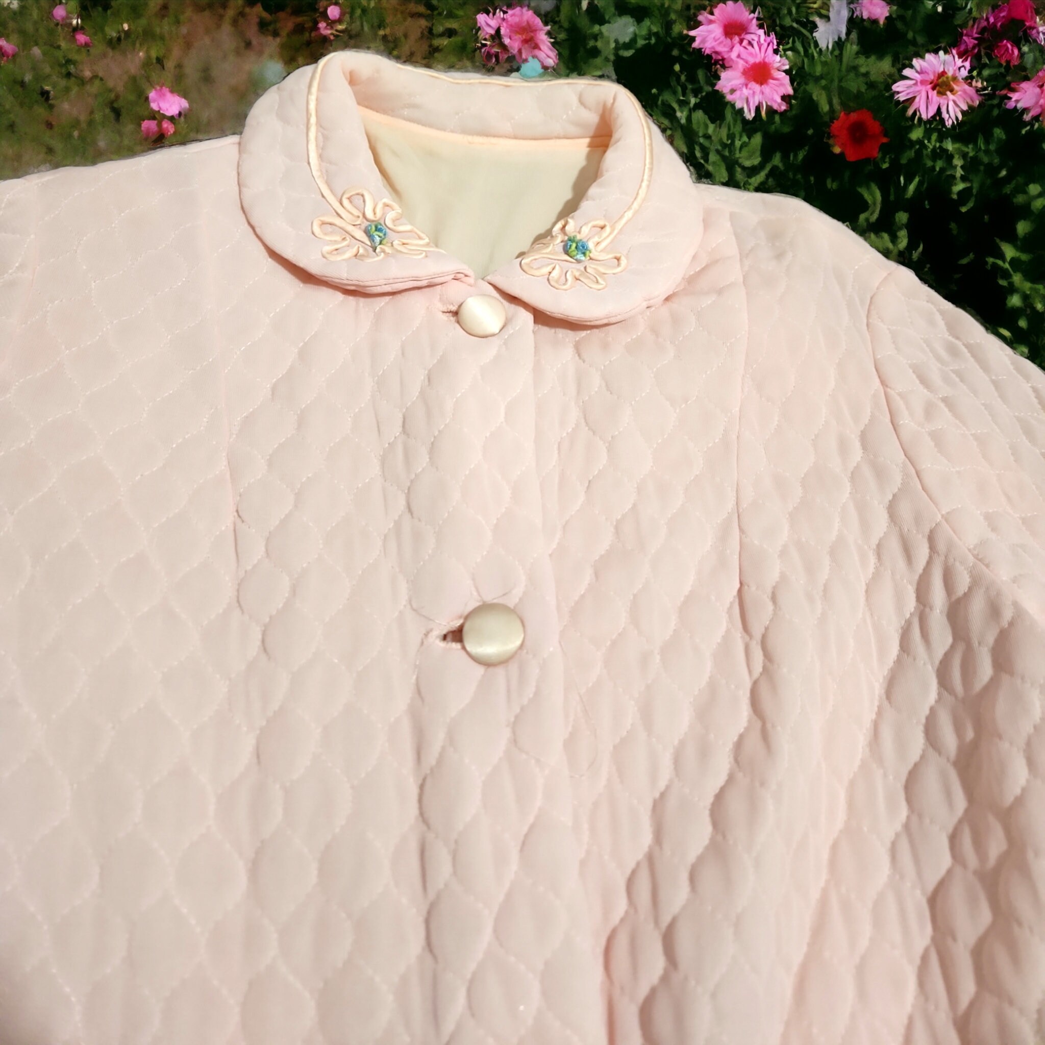 Vintage 60s Pink Quilted Nylon Robe Bed Jacket Size Small Cottagecore