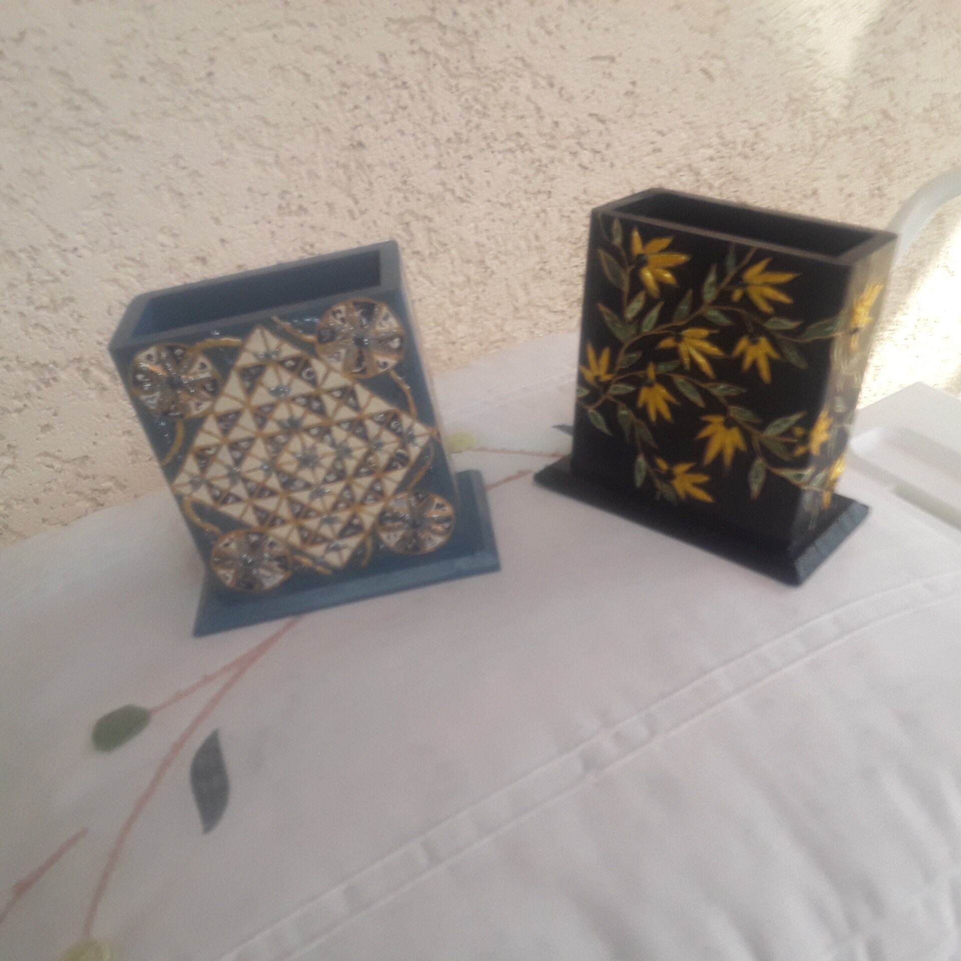 Boite A Crayons en Bois