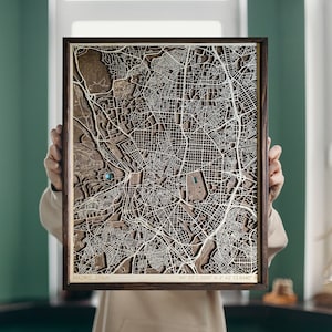 Personalisierte jede Stadt Holz Karte, Madrid Spanien Stadtplan, Handgefertigtes Geschenk, personalisierte Wandkunst Benutzerdefinierte Holzkarte Valentinstag Geschenk für ihn