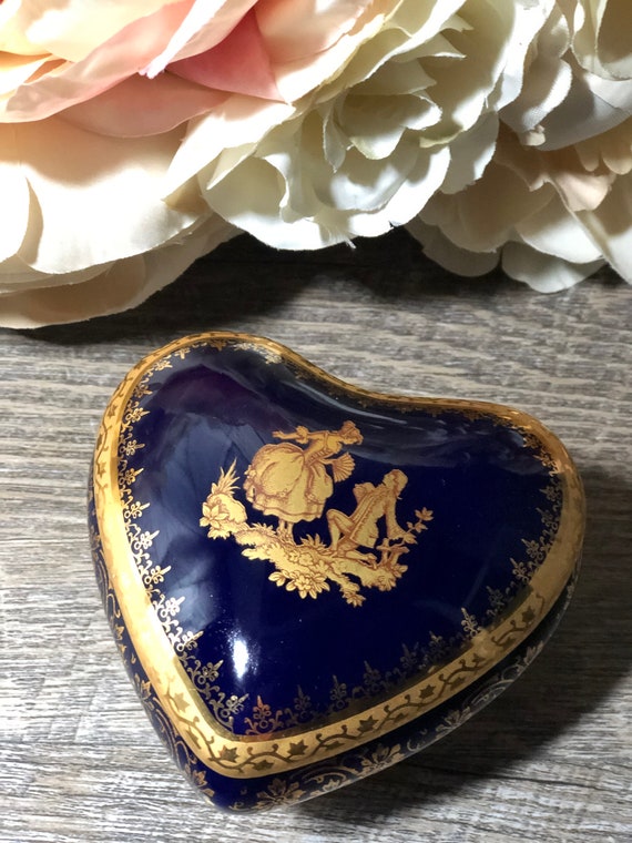 Vintage Limoges Footed Heart Shaped Trinket Box w… - image 3