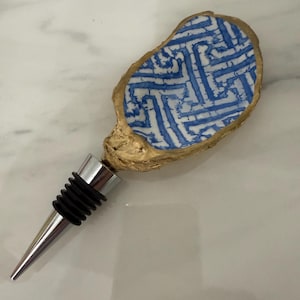 Blue Trellis Oyster Shell Painted Wine Stopper | Gold Hand Painted Oyster Shell Decor | Coastal Hostess Gift  Grand Millennial Palm Beach