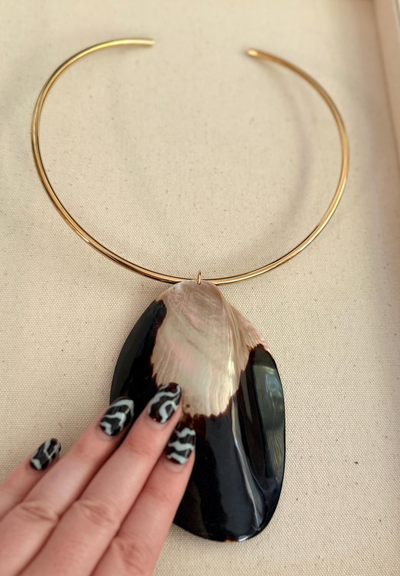 Brown Mother of Pearl Large Shell Collar Necklace: Fall Statement Choker Necklace Luxury Shell Necklace Mermaid Aesthetic Natural Beach image 6