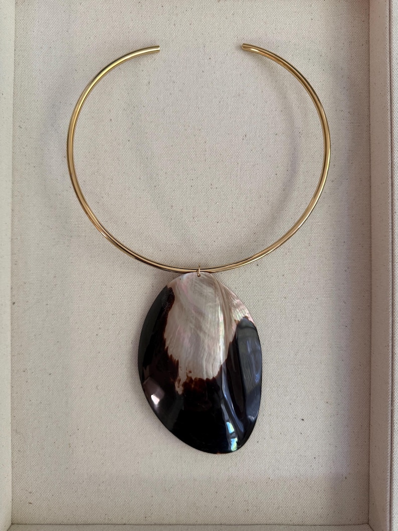 Brown Mother of Pearl Large Shell Collar Necklace: Fall Statement Choker Necklace Luxury Shell Necklace Mermaid Aesthetic Natural Beach image 3