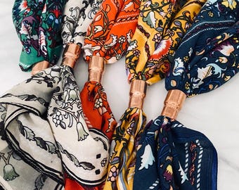 Blommig Bandana Halsduk Halsband: Vintage Stil Koppar Slide