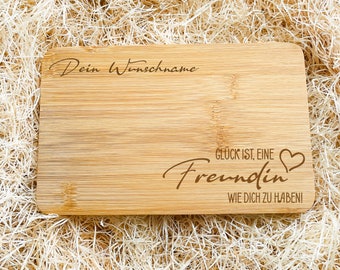 Holzbrettchen personalisiert mit Wunschnamen, Geschenk für Freundin, Freund Geschenk mit Name