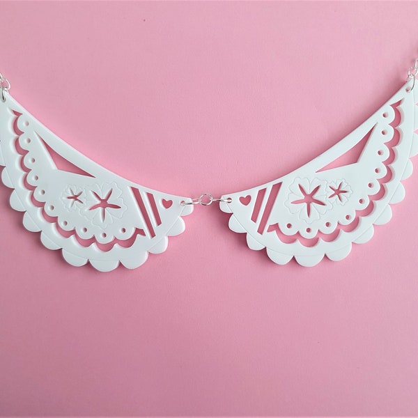 Lace collar necklace