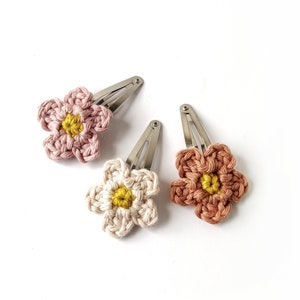 Hair clips set of 3, crocheted flowers, pastel