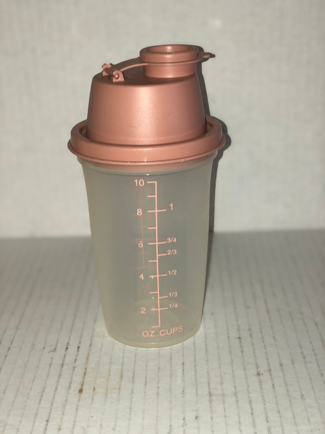 Tupperware shaker gravy mixer drink mixer pink vintage Etsy