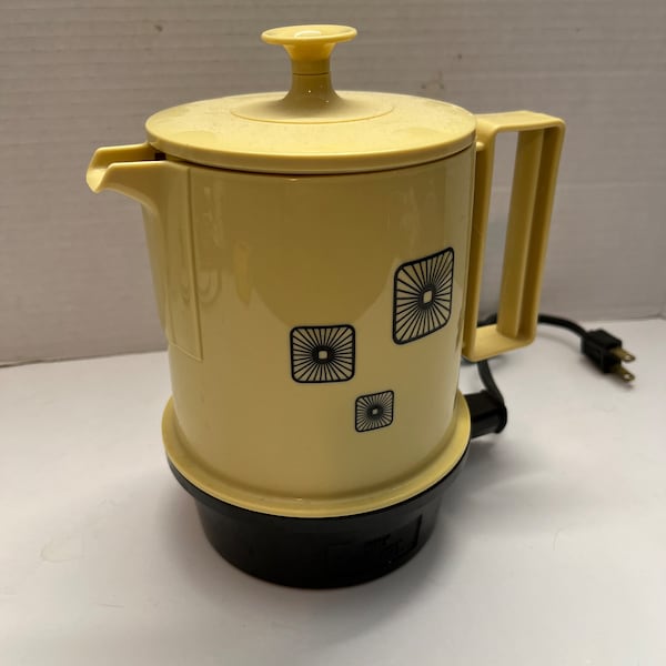 Vintage Regal electric kettle, instant hot, 5 cup, 1980’s