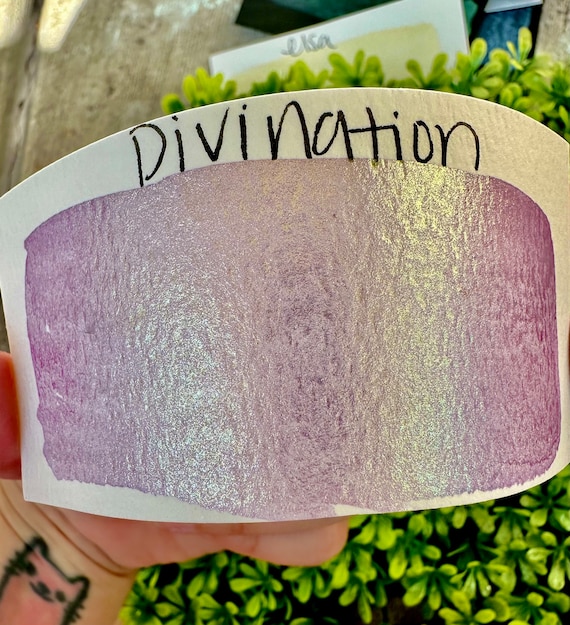Divination | Colorshift | Chameleon, handmade watercolor, watercolors, gift ideas, watercolor art, colorshift paint, handmade cards