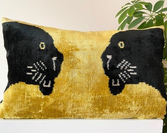 Regalo del día de Navidad / Almohada Panther Ikat / Almohada Ikat / Almohada Ikat Velvet / Fundas de almohada Ikat / Almohada Panther / Almohada lumbar dorada
