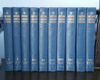 （お値下げいたします）ENCYCLOPEDIA AMERICA The American Educator Encyclopedia Complete Set Vintage 1957
