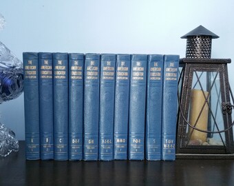 （お値下げいたします）ENCYCLOPEDIA AMERICA s-l400.jpg