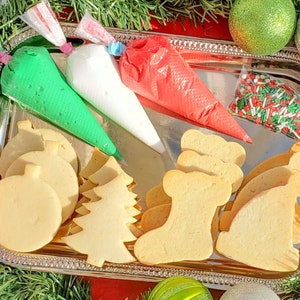 Christmas Cookies, Decorate Your Own Cookie Kit, Christmas Cookie Kit, DIY Cookie kit, DIY Christmas Cookie Kit