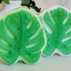 Monstera Leaf Soap, Beach Bum Soap, Tropical Soap, Beach Wedding Favors For Guests, Handmade Gifts For Mom, Tropical Bathroom Decor, Plant