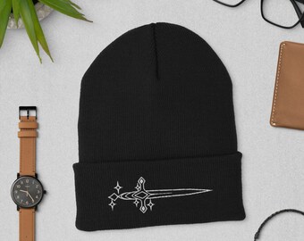 gorro esposado con espada