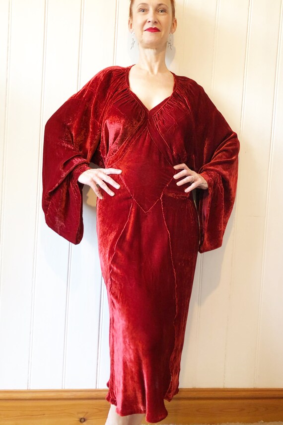 Statement Sleeve Vintage 1930s 30s Red Velvet Dre