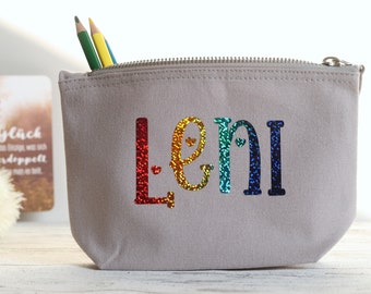 Kosmetiktasche personalisiert, Stiftetasche mit Name, Schminktasche, grau klein, Glitzer, individuell, Regenbogenfarben