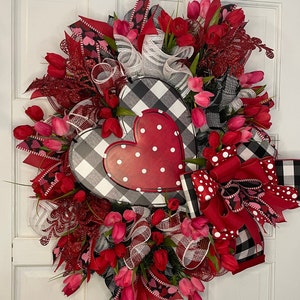 Valentine's Wreath for Front Door, Heart Wreath for Front Door, Gift For Her, Red and Pink Tulip Wreath