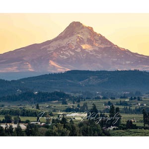 Mount Hood Photography, Scenic Mountain Wall Decor, Landscape Print, Pacific Northwest Photo, PNW Fine Art, Sunset Photography