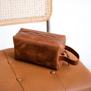 Neceser de cuero personalizado para hombre, regalo para padrinos de boda, neceser de cuero, neceser con monograma, regalo para el Día del Padre