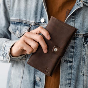 Cartera de cuero minimalista para hombre, cartera grabada para hombre, cartera de viaje, cartera para teléfono, funda para teléfono tipo billetera