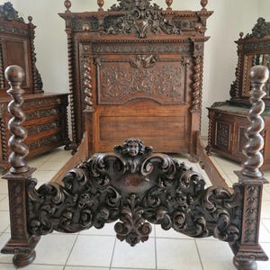 Antique Victorian Renaissance Bedroom Set with King Size Bed