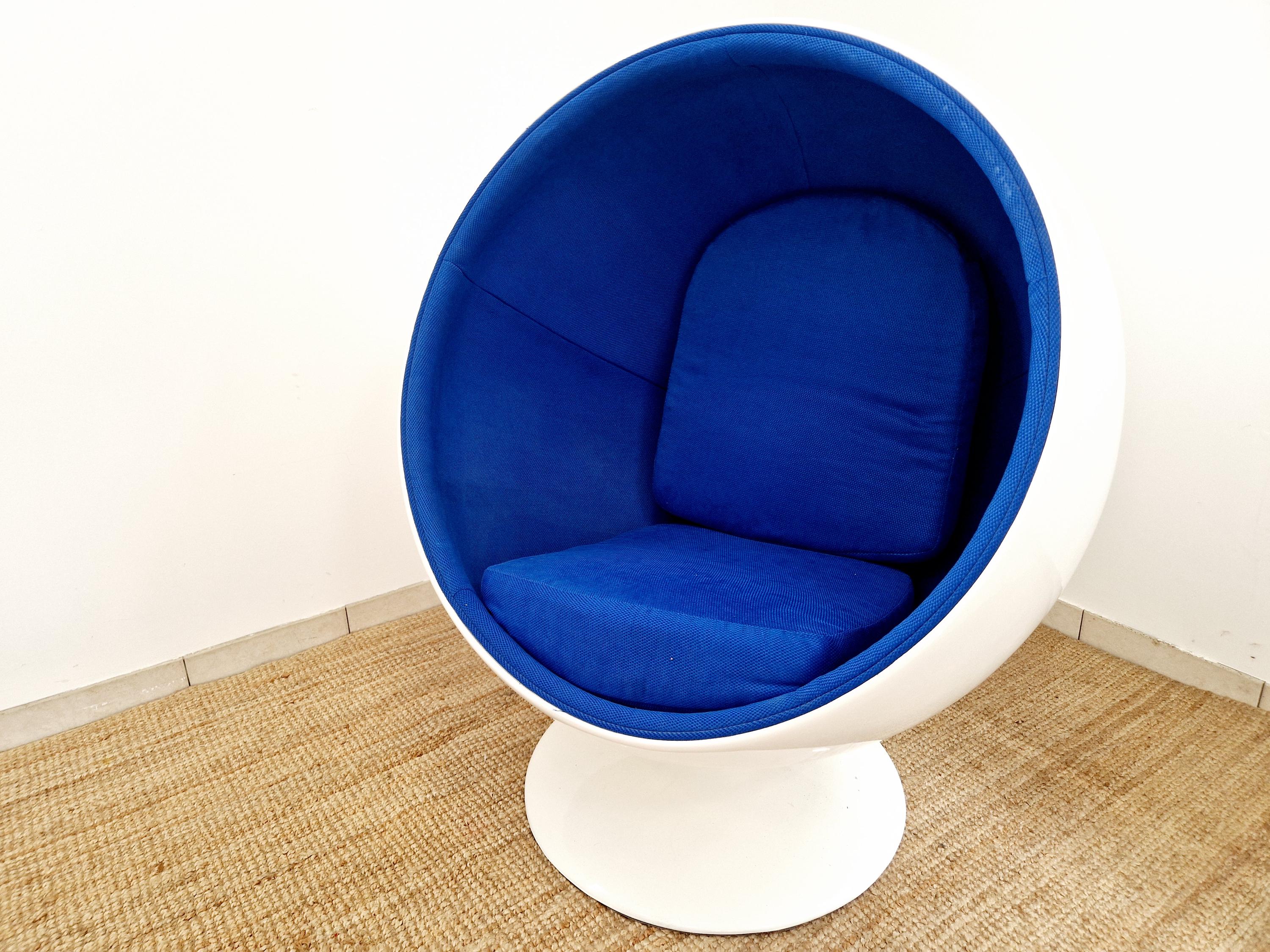 Retro Egg Chair UK