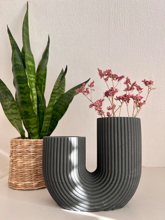 花瓶・フラワースタンド FRGMT M'Quve's Vase Black Whit Coffin Medium Vase | Killstar