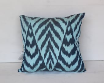 Ikat Pillow Cover, Silk Ikat Pillow , Blue Silk Pillow, Ethnic Silk Pillow / P-3767 / 16X16