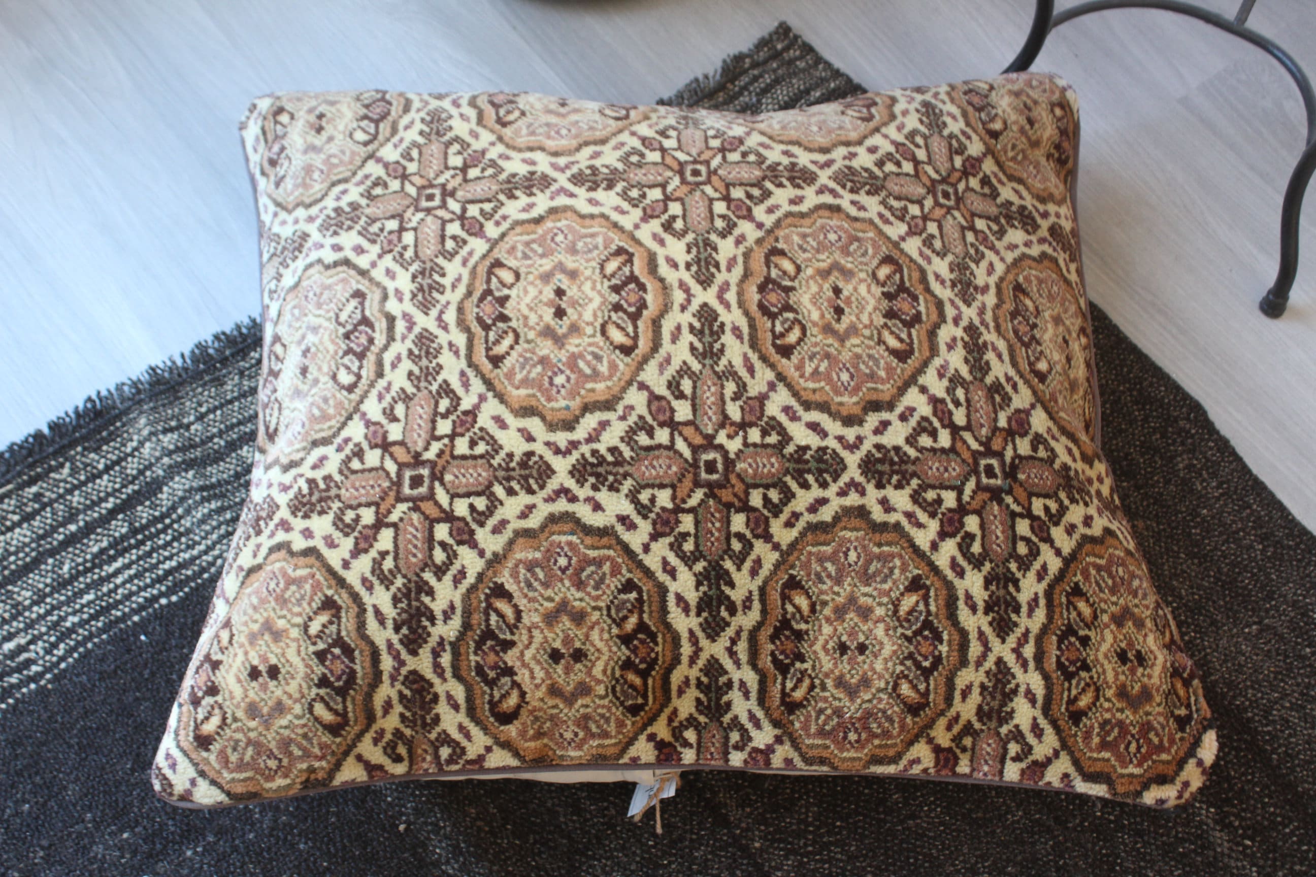 23x26 Outdoor Cushion