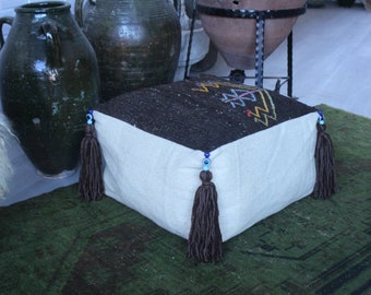 18x18x12 inch  KILIM POUF,  Ethnic Kilim Pouf, Vintage Kilim Pouf, Handwoven Kilim Pouf