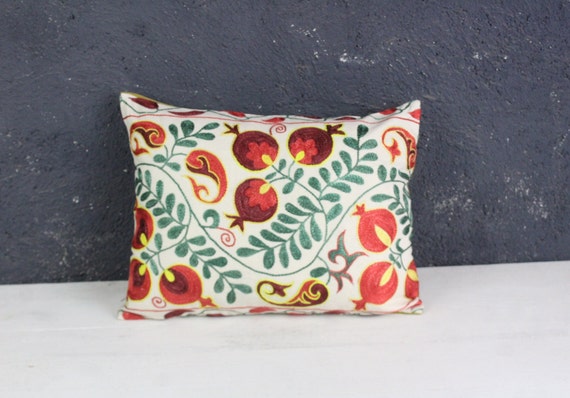 Housse De Coussin Suzani Lakai – Broderie Main Traditionnelle, 50x45cm, Azerbaïdjan