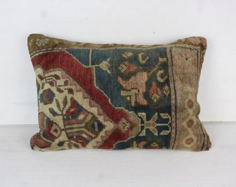 Classic Rug Pillow, 14x20 Rug Pillow Cover , Handwoven Rug Pillow Cover, Oushak Rug Pillow / P-4896