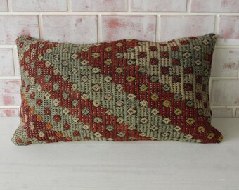 Kilim Pillow Cover, Ethnic Handwoven Pillow , Bohemian Kilim Pillow, Vintage Kilim Pillow / P-2886 / 12x24